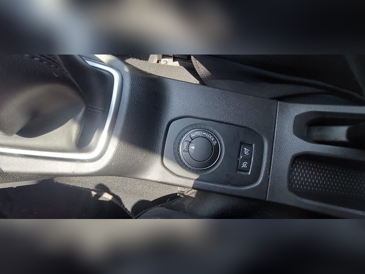 Dacia Duster 1.5 dci 4x4 foto 11